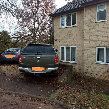 New Cottage Chalford Exterior photo